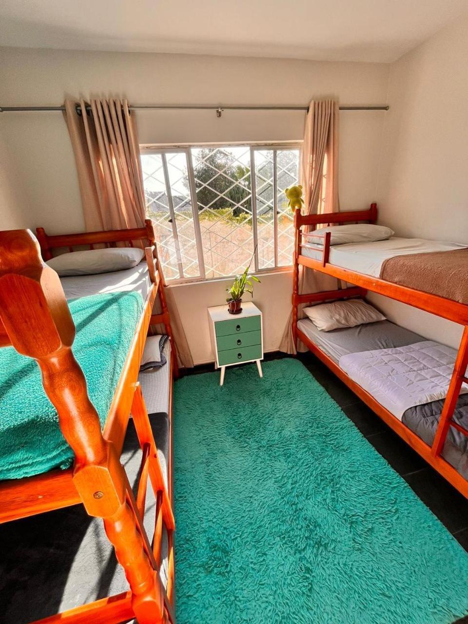 Opera Hostel Куритиба Екстериор снимка