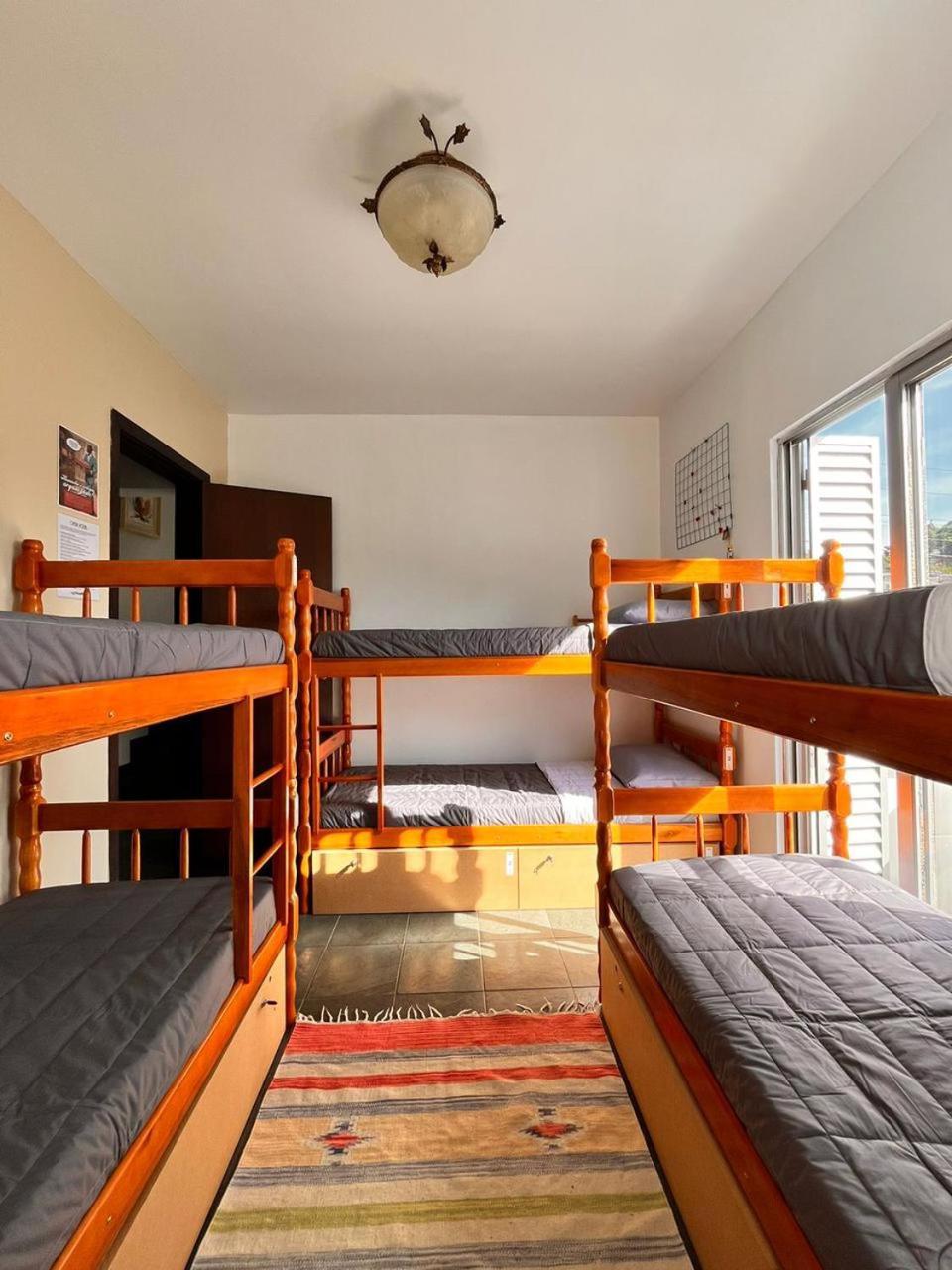 Opera Hostel Куритиба Екстериор снимка